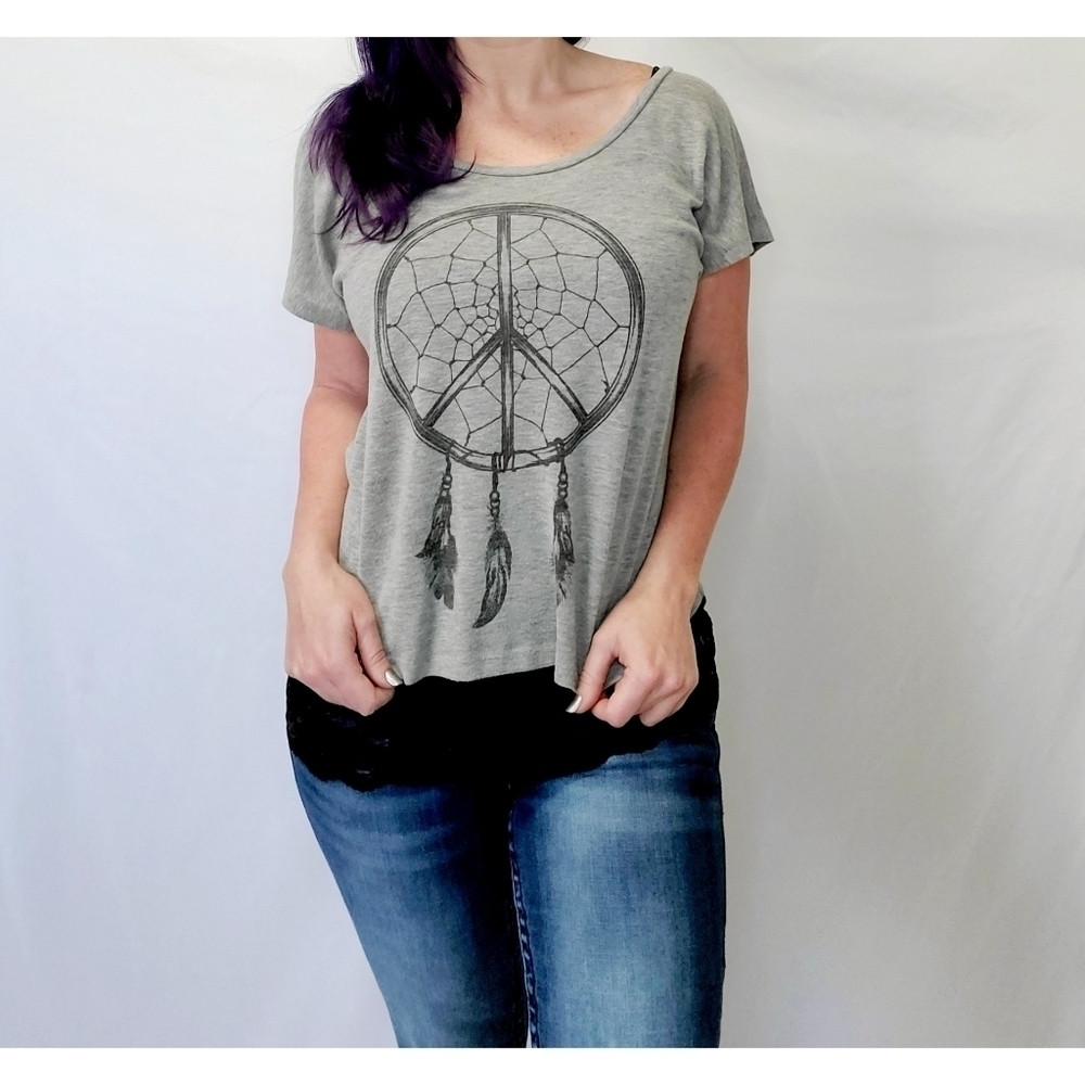 Forever 21 Dreamcatcher Cropped Short Sleeve Top